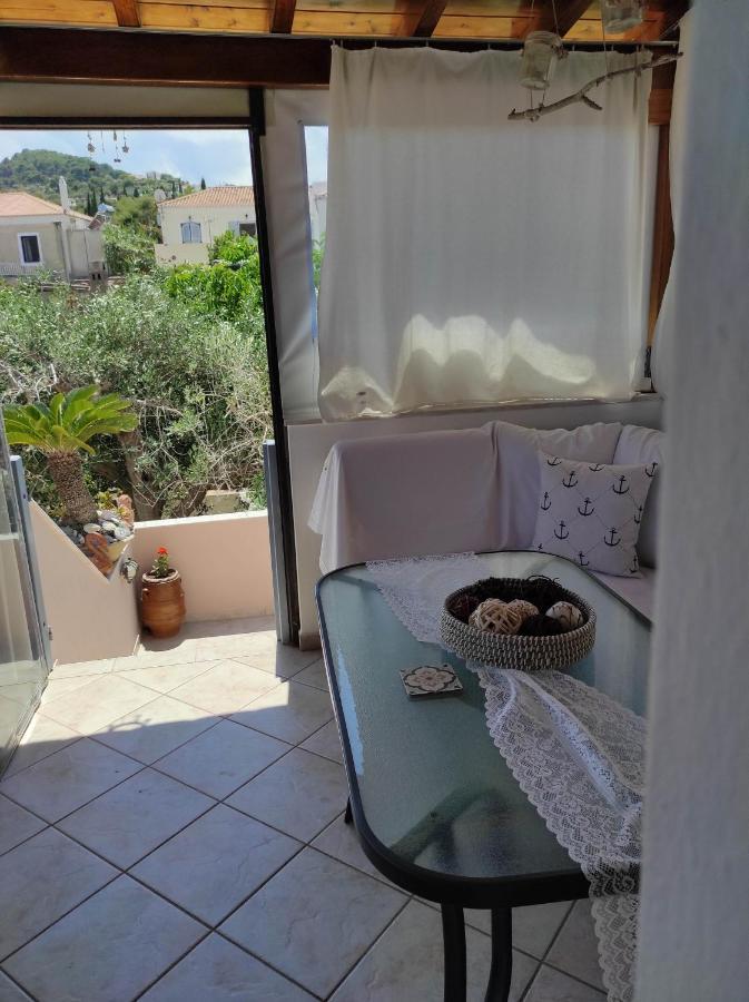 Вілла Angelic House Spetses Town Екстер'єр фото