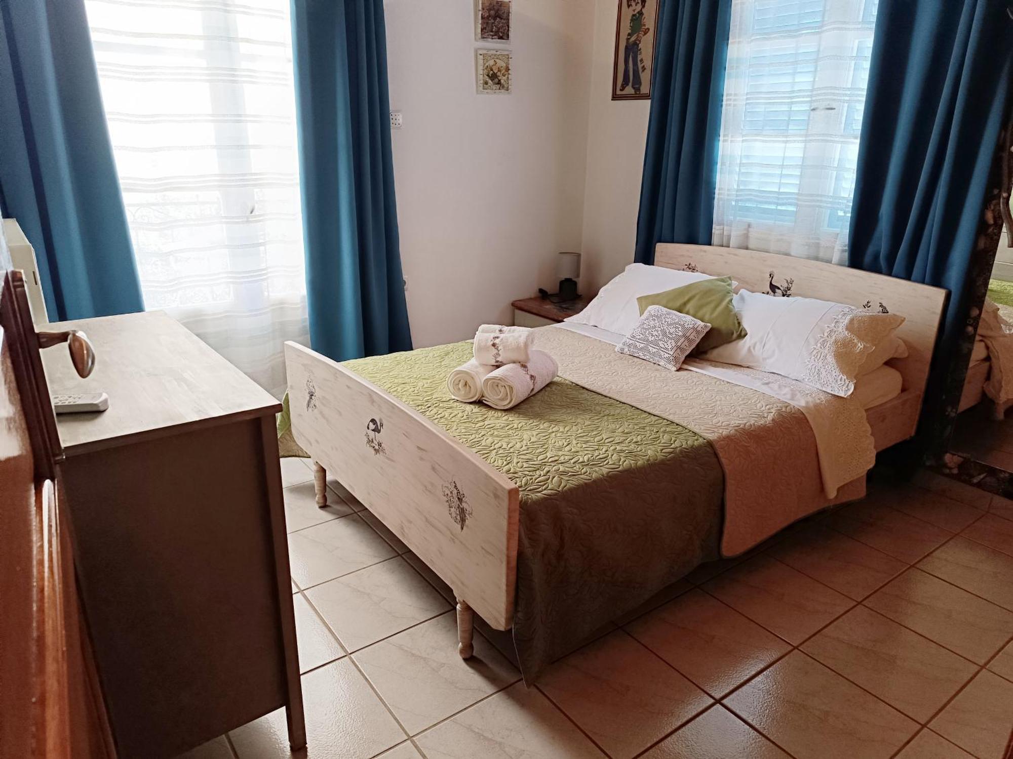 Вілла Angelic House Spetses Town Екстер'єр фото